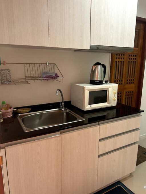 Baan Klang Condo In Central HHQ Esterno foto
